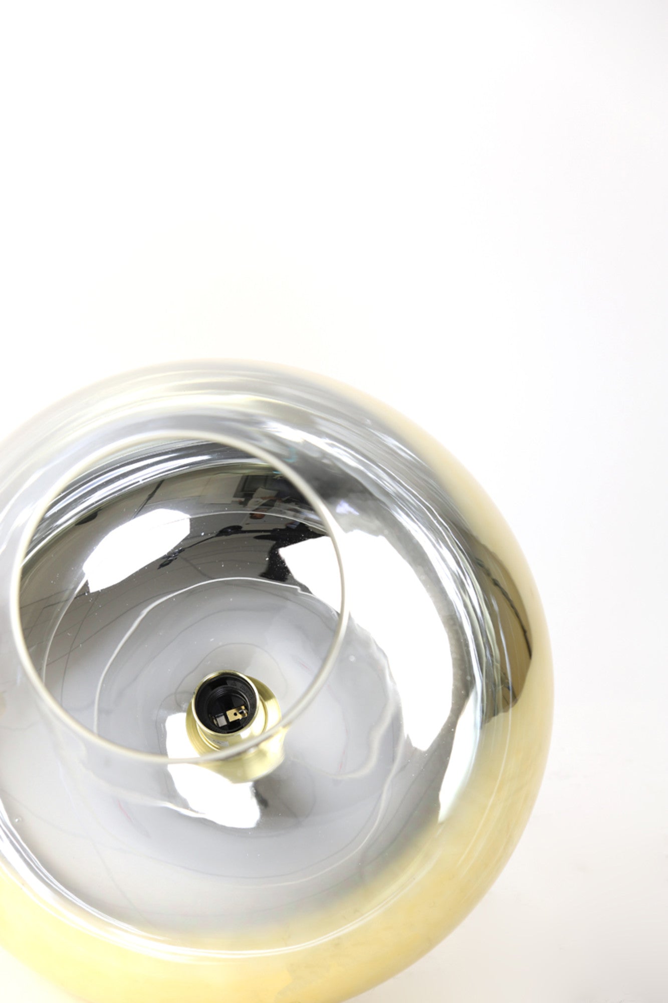 retro-goud-met-witte-rookglazen-hanglamp-light-living-mayson-variant-image6