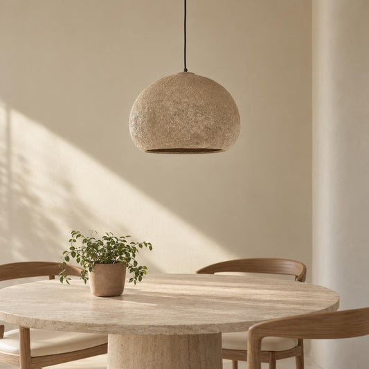 Pakabinamas šviestuvas „Celmiros“ – natūralus, Light & Living – interjero nuotrauka