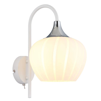 moderne-wandlamp-opaal-satijn-glas-maxy-main-image