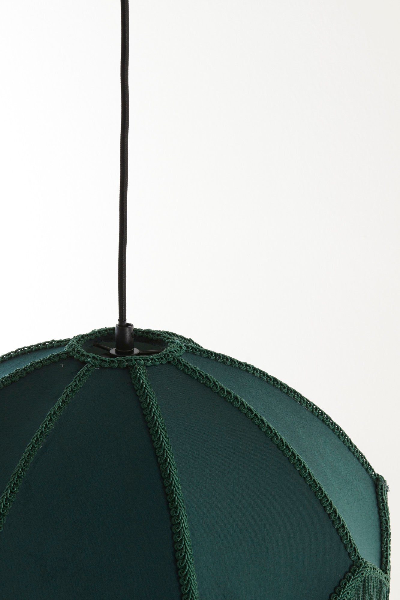 vintage-velvet-hanglamp-groen-light-living-malacia-variant-image6