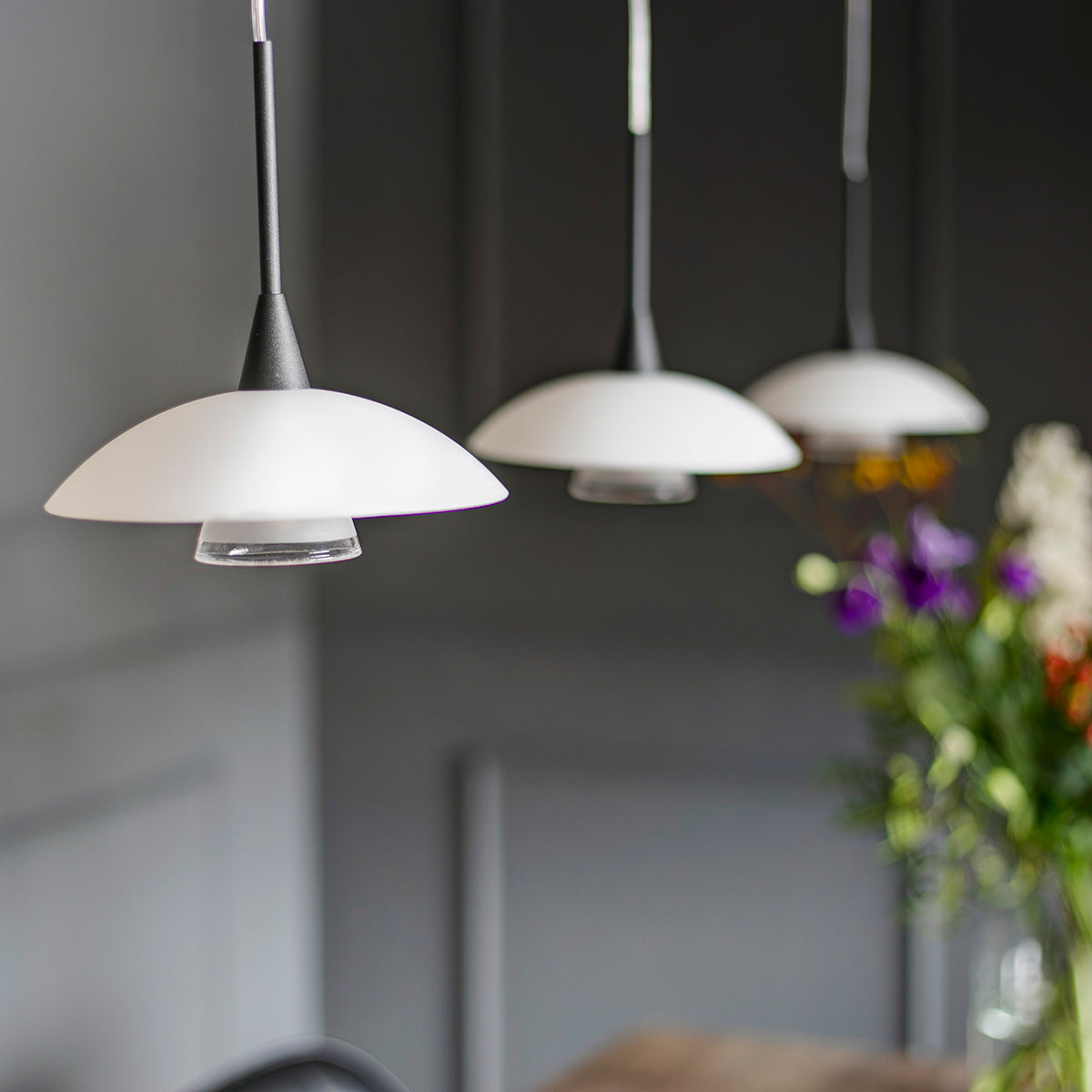 klassieke-glazen-hanglamp-zwart-steinhauer-tallerken-variant-image3