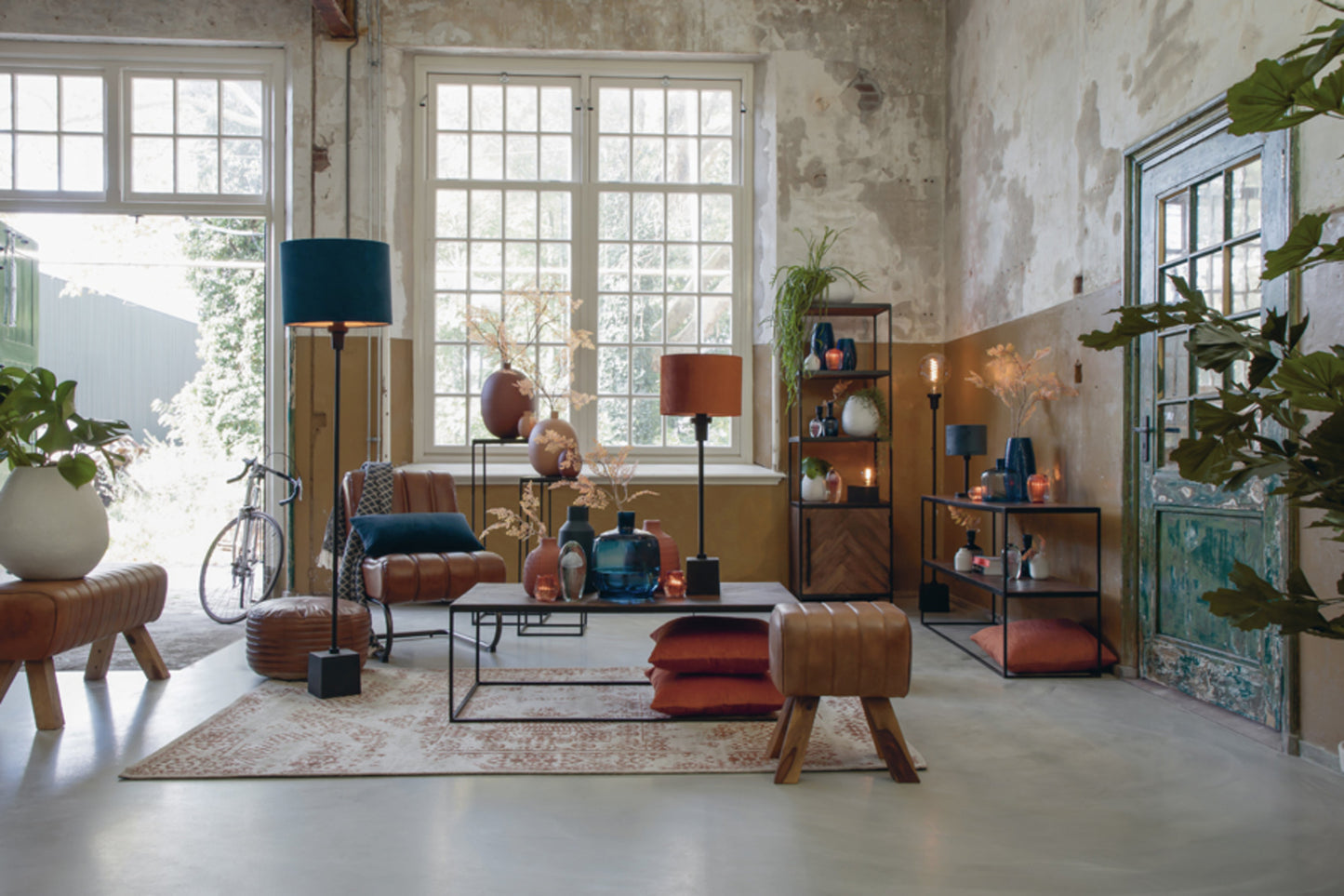 retro-ronde-blauwe-lampenkap-light-living-velours-variant-image4