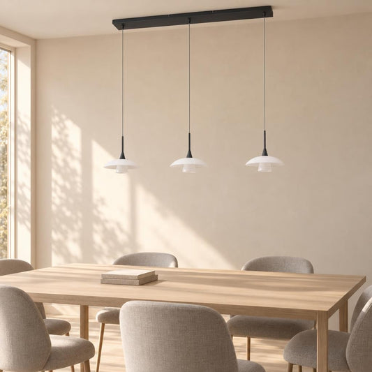 klassieke-glazen-hanglamp-zwart-steinhauer-tallerken-ai-sfeer_image