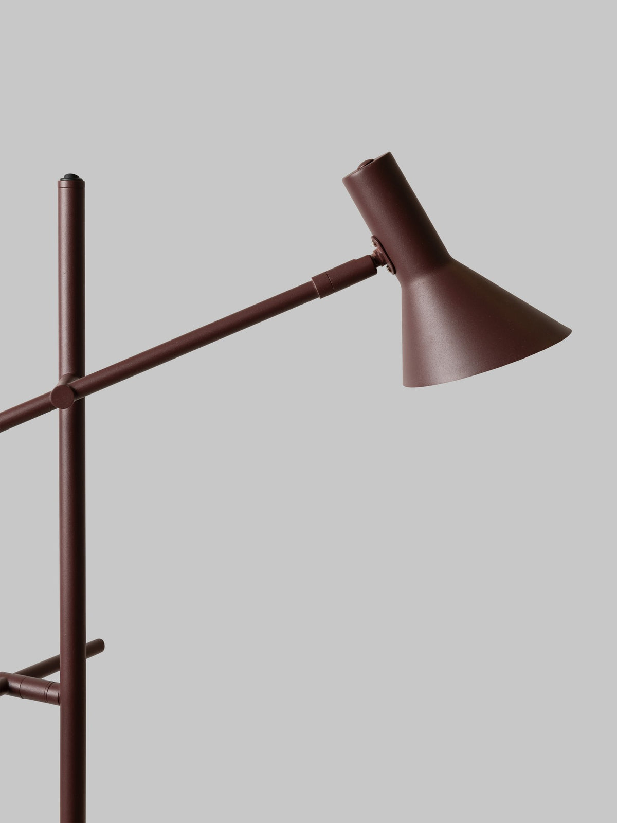 Bordeauxrode metalen vloerlamp met drie kappen It's About RoMi Izmir – afbeelding 8