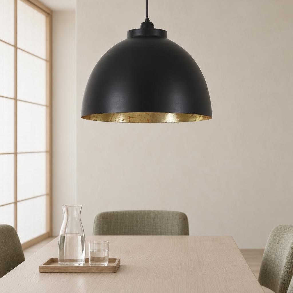 Czarno-złota lampa wisząca Light & Living Kylie – zdjęcie aranżacyjne