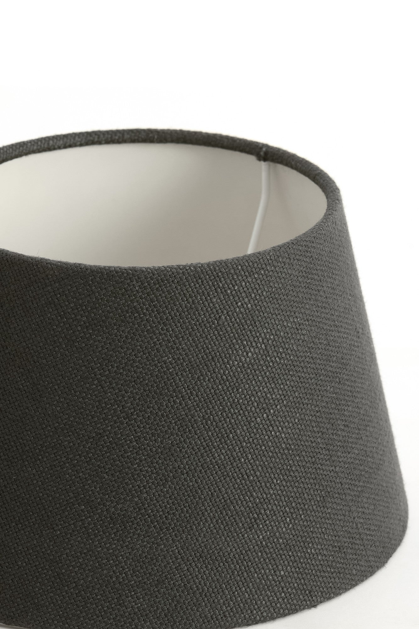 stijlvolle-zwarte-lampenkap-voor-ambiance-light-living-livigno-variant-image2