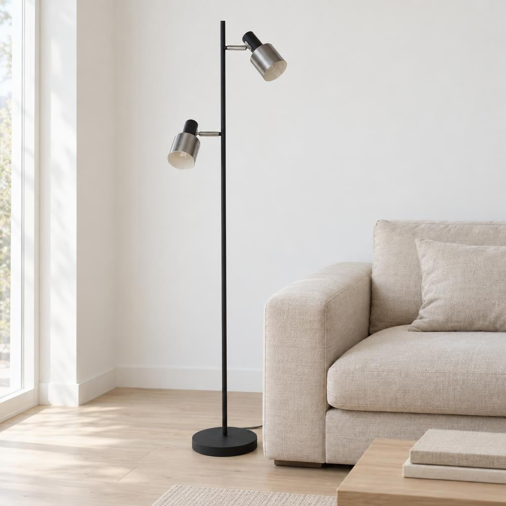 Dvojitá podlahová lampa Anne Lighting Fjorgard – fotografia v interiéri