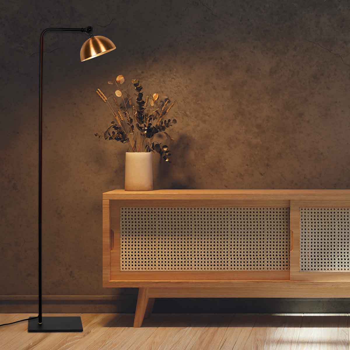 retro-zwarte-vloerlamp-bronze-kap-steinhauer-pintino-variant-image2