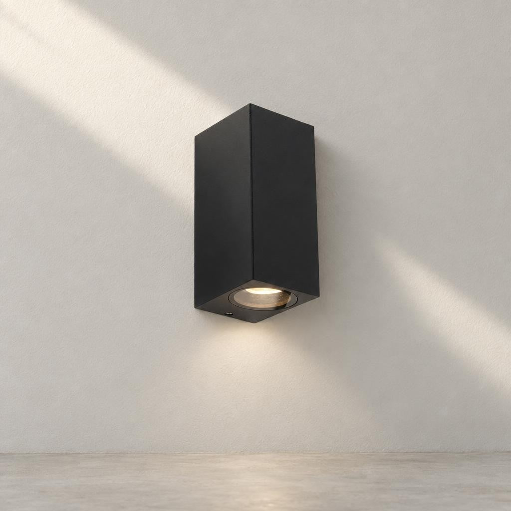 rechthoekige-buiten-wandlamp-steinhauer-ai-studio_image