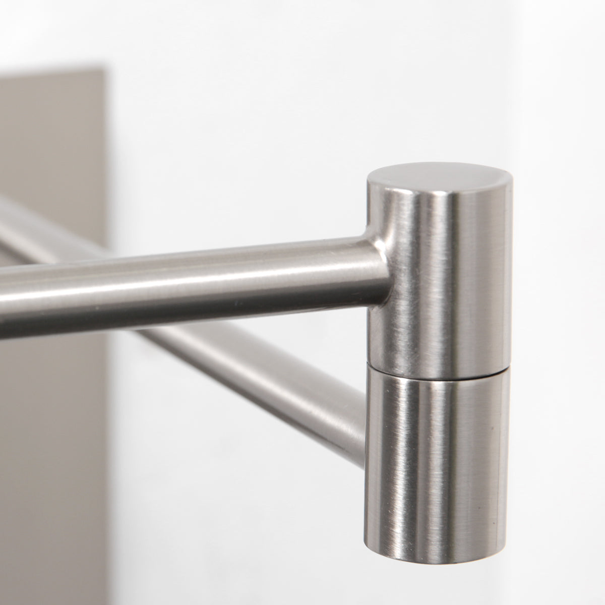 strakke-wandlamp-led-staal-steinhauer-retina-variant-image5