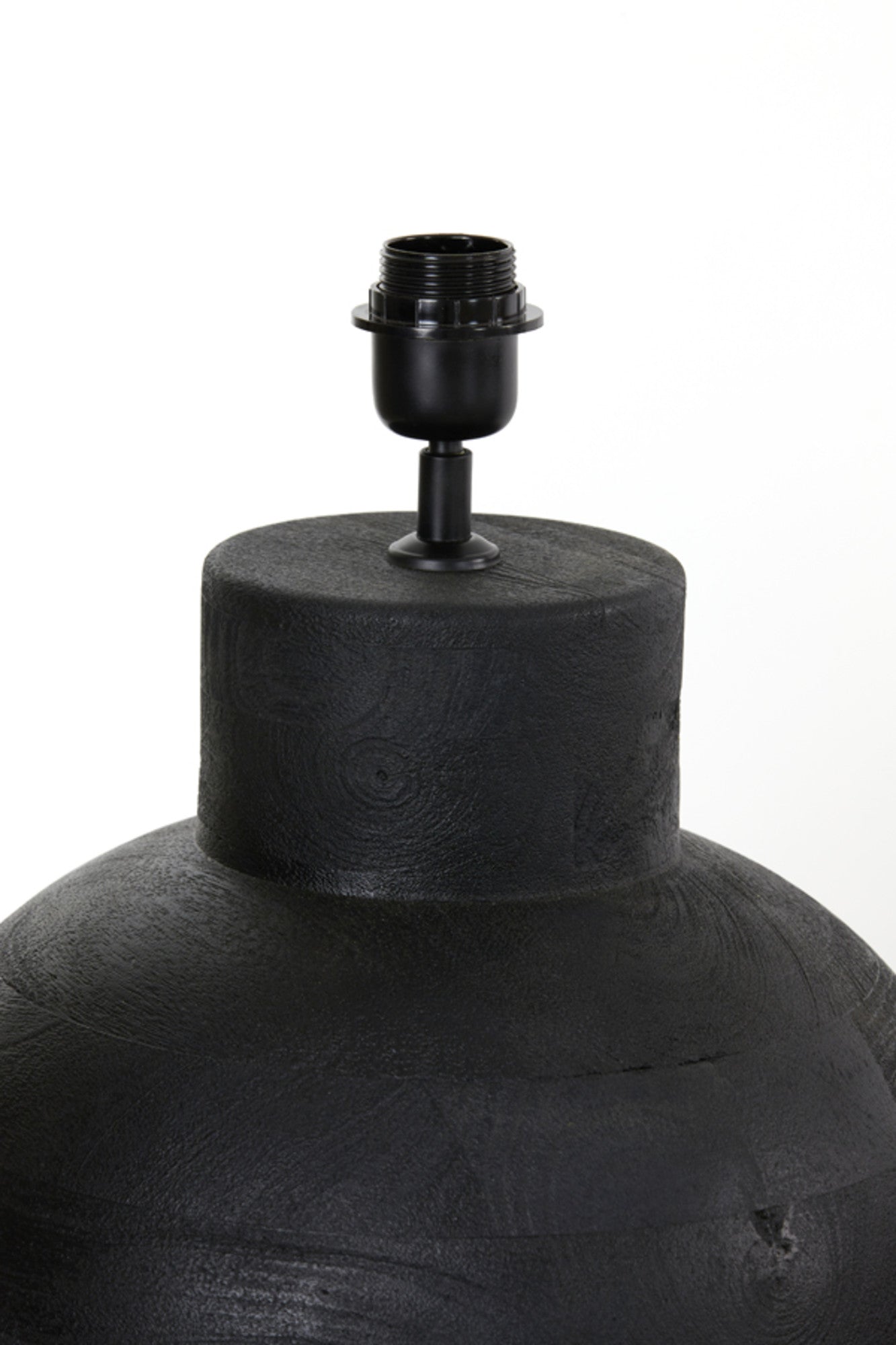 zwarte-houten-lampenvoet-bolvormig-light-living-barumi-variant-image2