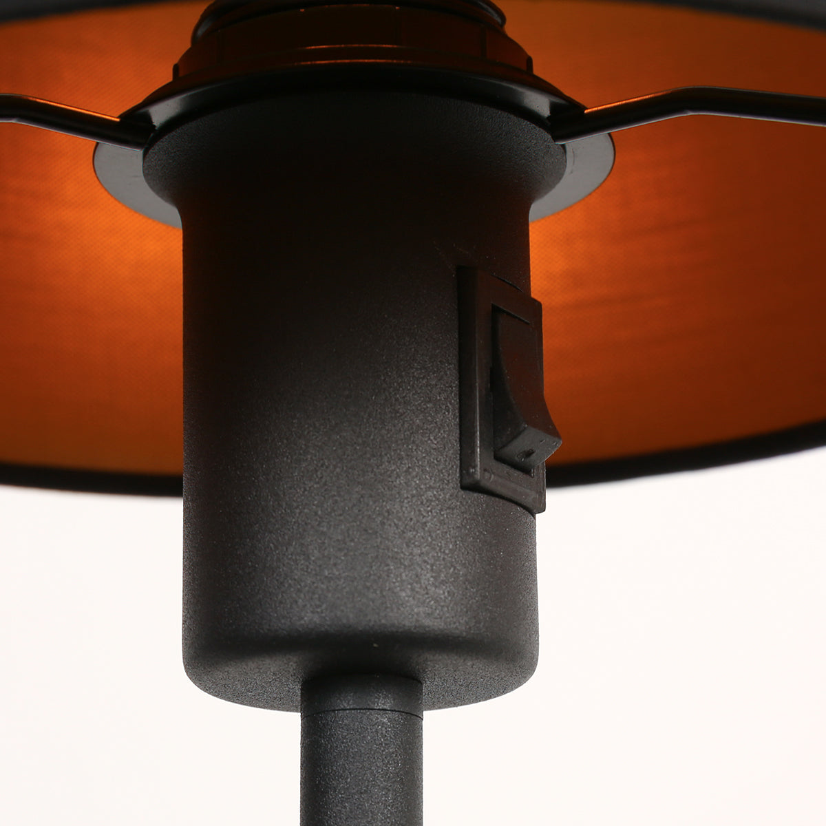 moderne-zwarte-linnen-tafellamp-metaal-mexlite-noor-variant-image12