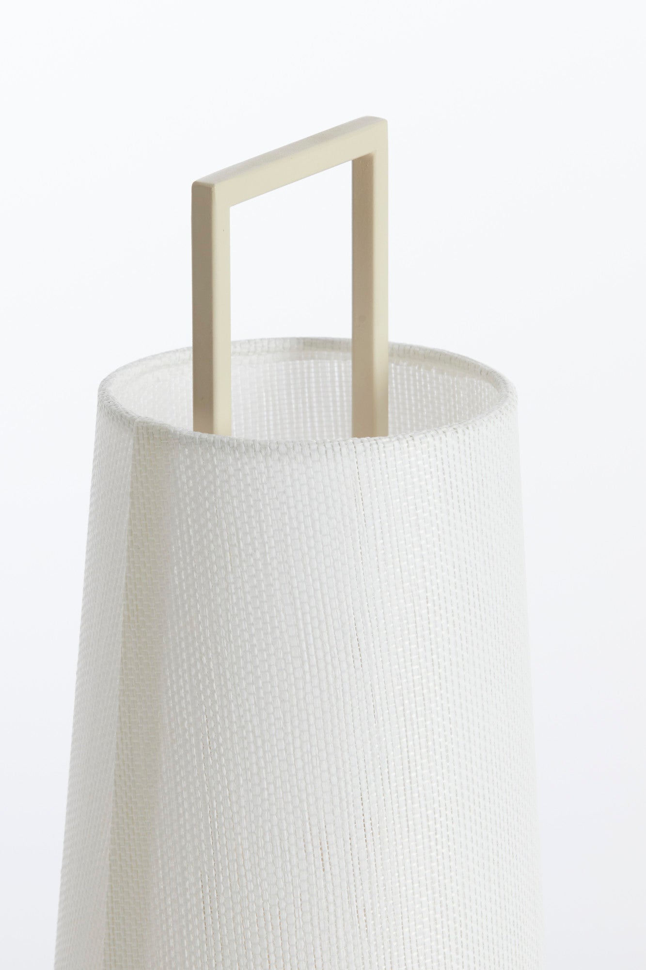 tafellamp-wit-conisch-light-living-fyon-variant-image5