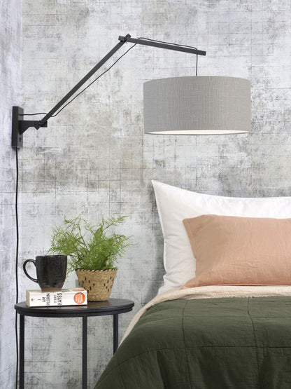 lichtgrijze-wandlamp-dubbelgewricht-breed-good-mojo-andes-variant-image1