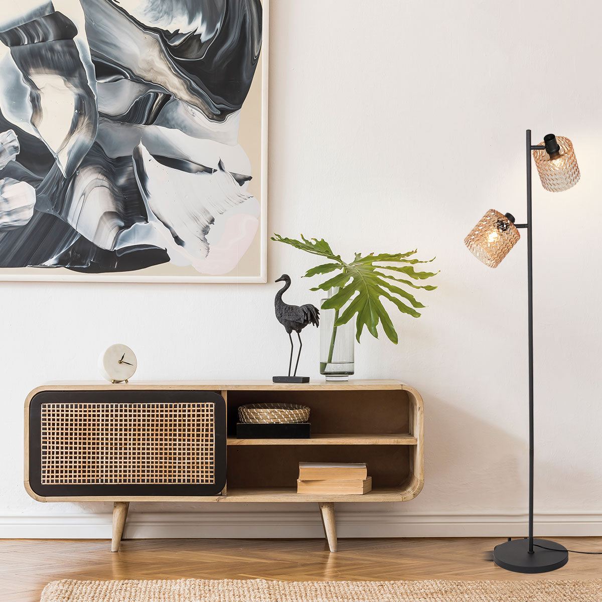 zwarte-vloerlamp-met-twee-amberkleurige-glazen-lichtpunten-mexlite-ocre-variant-image3