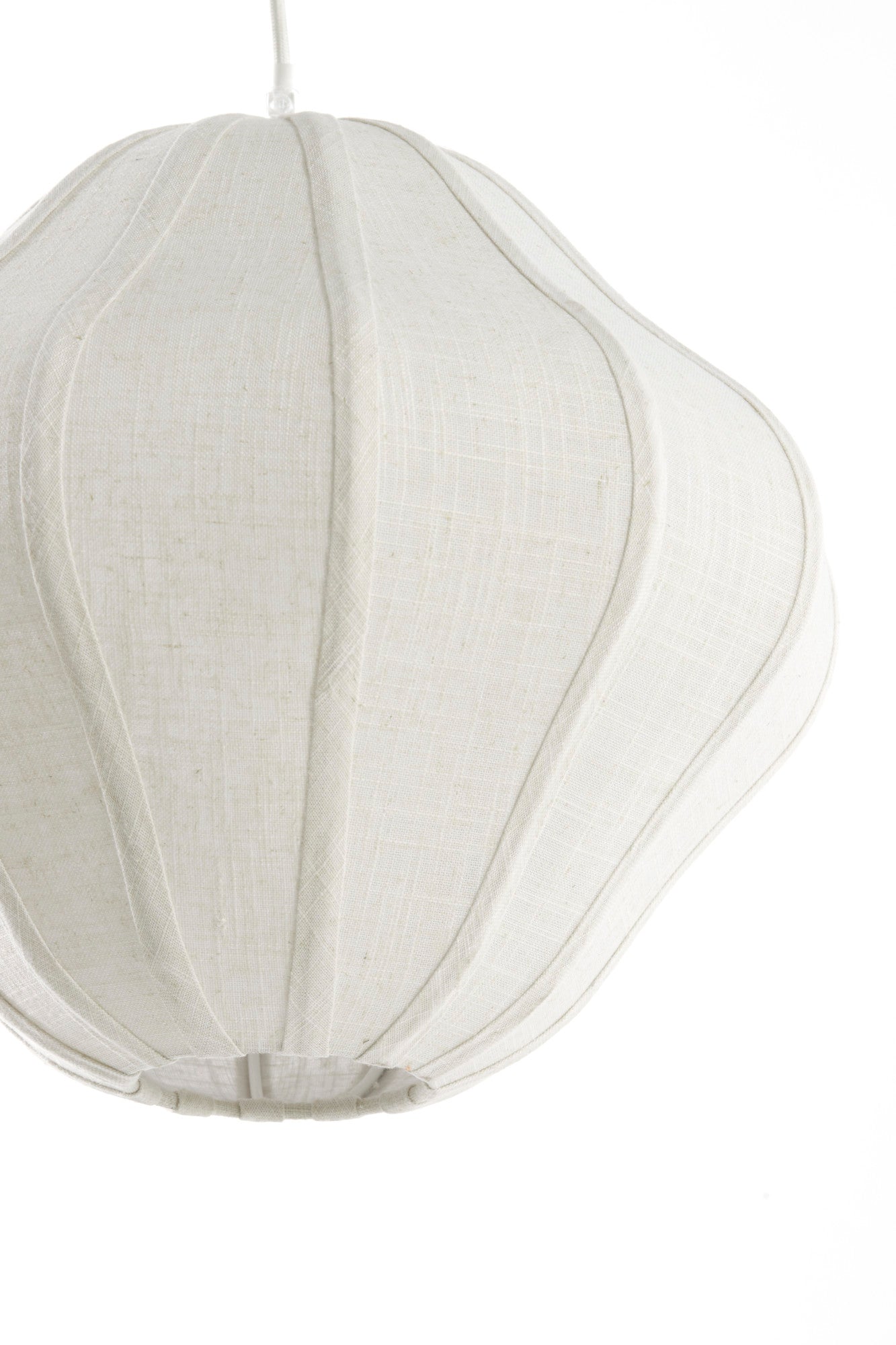 beige-ovale-stoffen-hanglamp-light-living-sukau-1-variant-image5