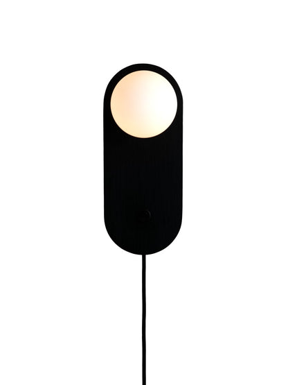 Zwarte bamboe wandlamp met witte bolkap GOOD&MOJO Java – afbeelding 1