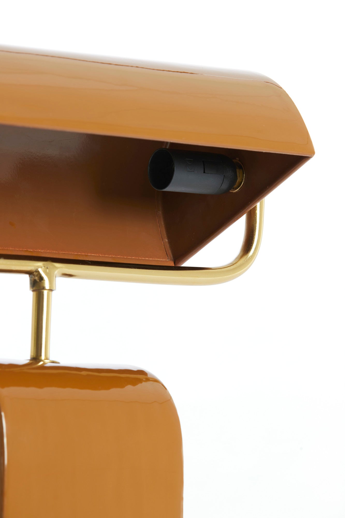 bruine-tafellamp-met-gouden-accenten-en-luxe-look-light-living-cardona-variant-image5