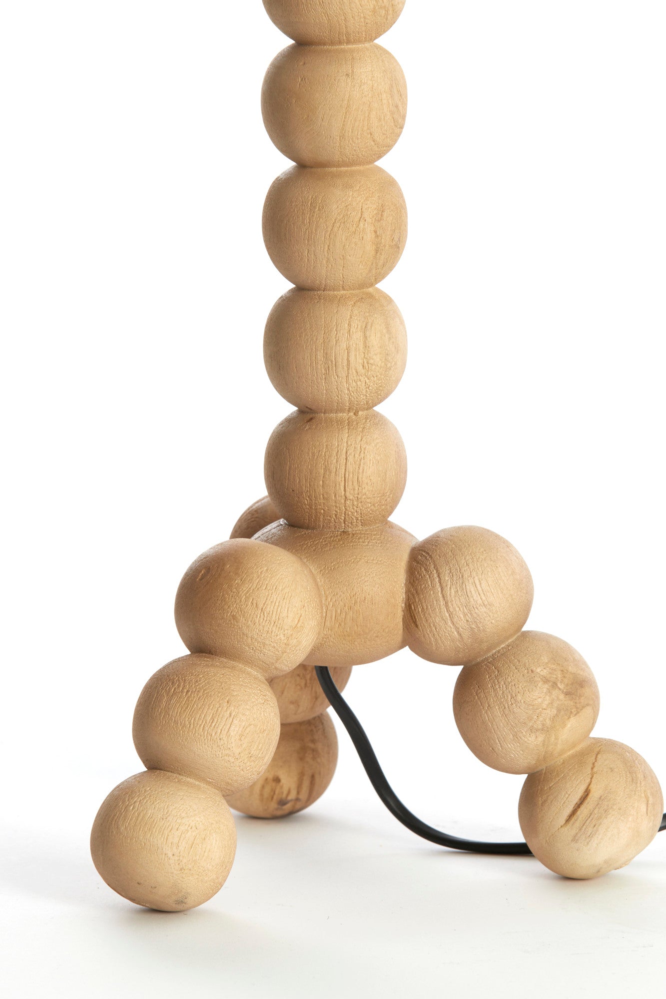 tafellamp-houten-bollen-naturel-light-living-veglio-variant-image7