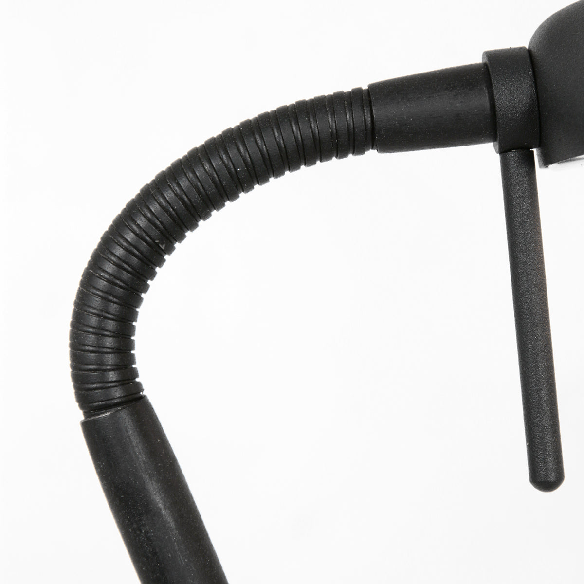 moderne-zwarte-metalen-tafellamp-mexlite-biron-variant-image5