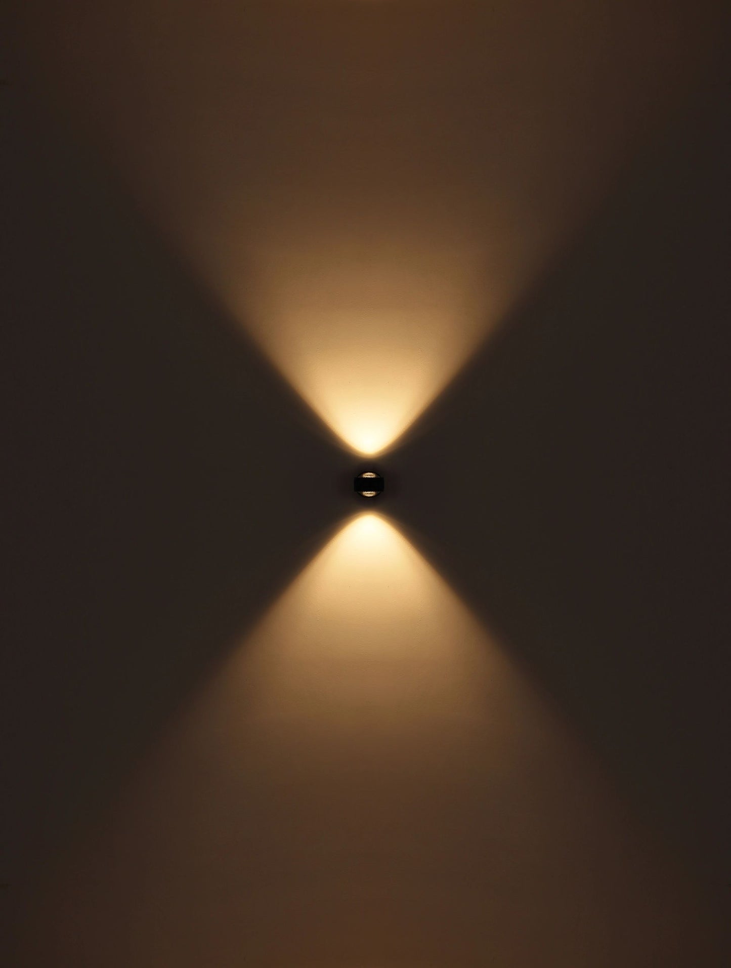 moderne-wandlamp-voor-sfeervolle-ambiance-randi-variant-image3