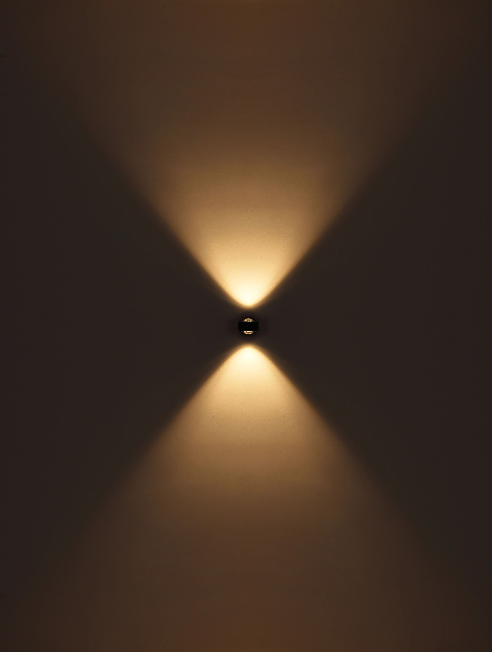 moderne-wandlamp-voor-sfeervolle-ambiance-randi-variant-image3