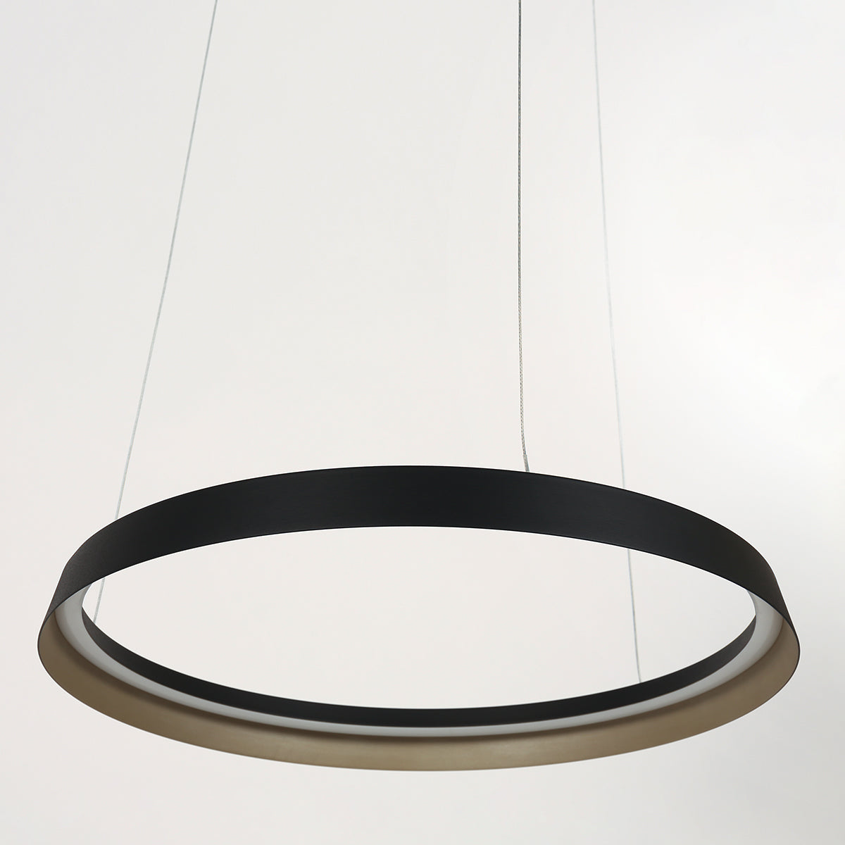 zwarte-ring-hanglamp-met-led-verlichting-steinhauer-ringlux-variant-image12