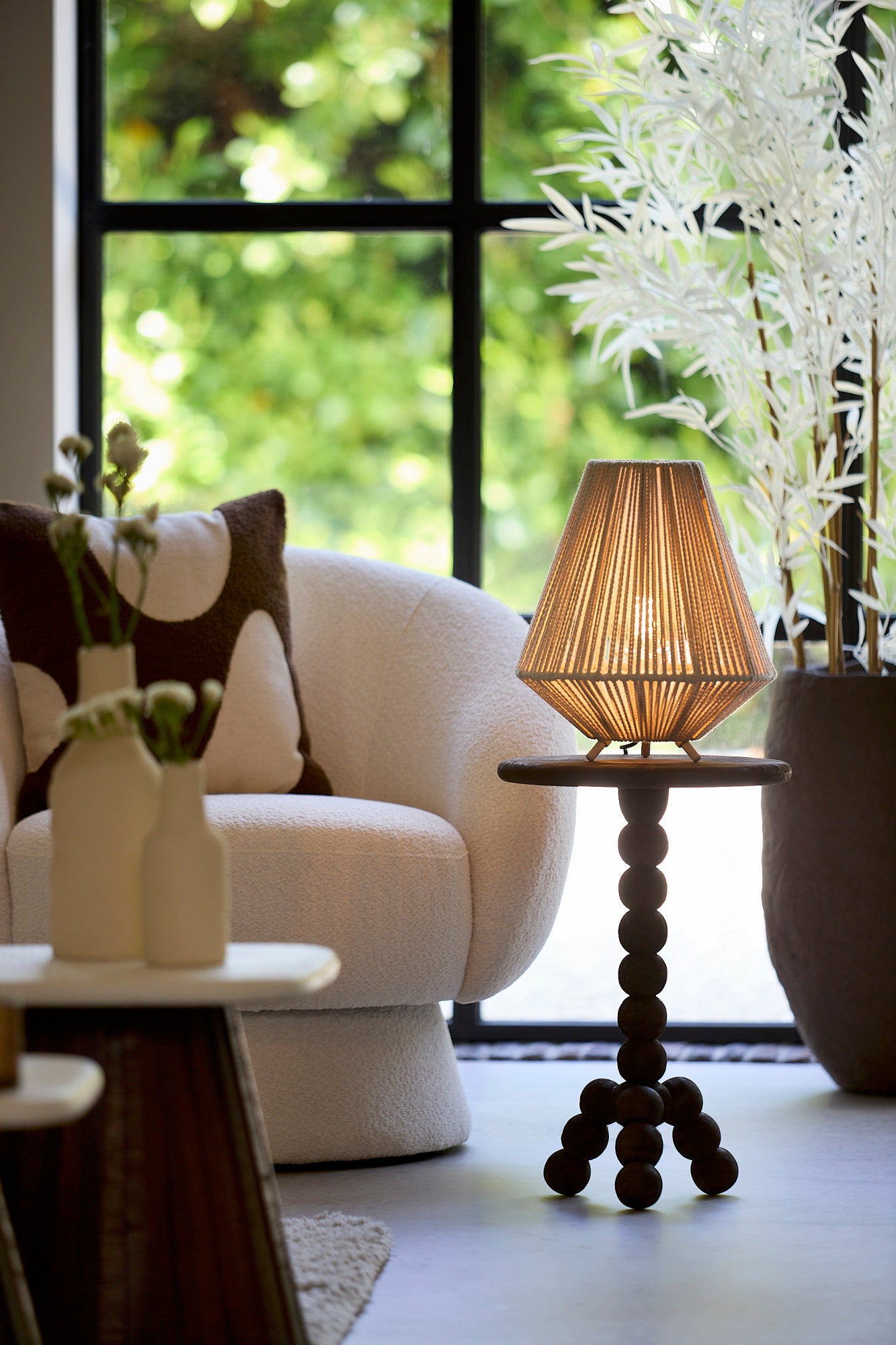 beige-tafellamp-light-living-felida-met-touwdetails-variant-image3