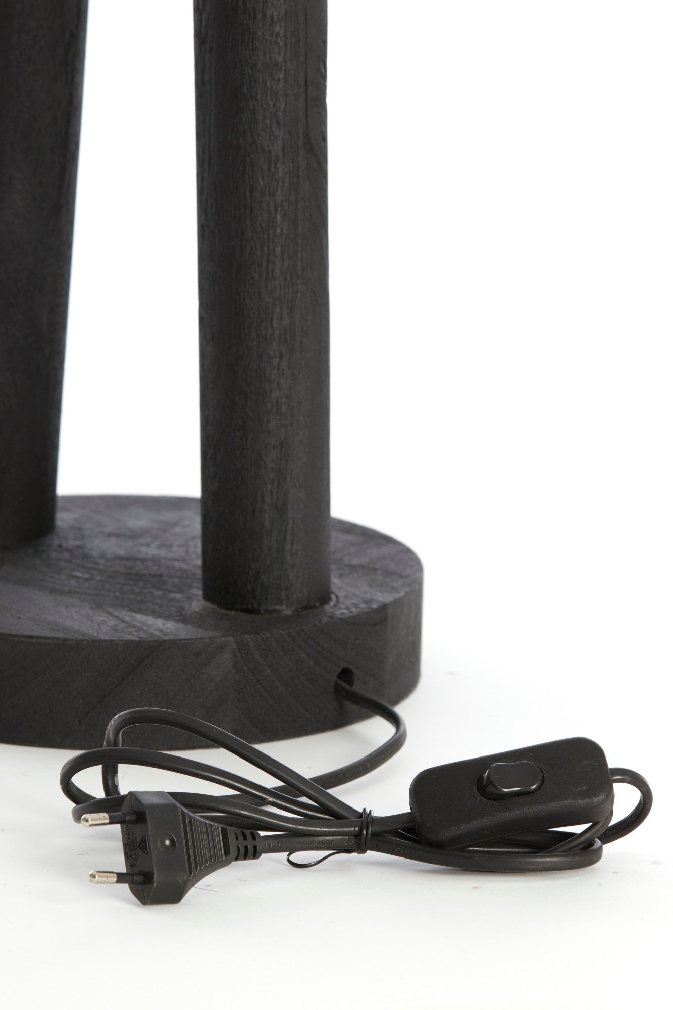 zwart-houten-armatuur-tafellamp-light-living-xitta-variant-image7