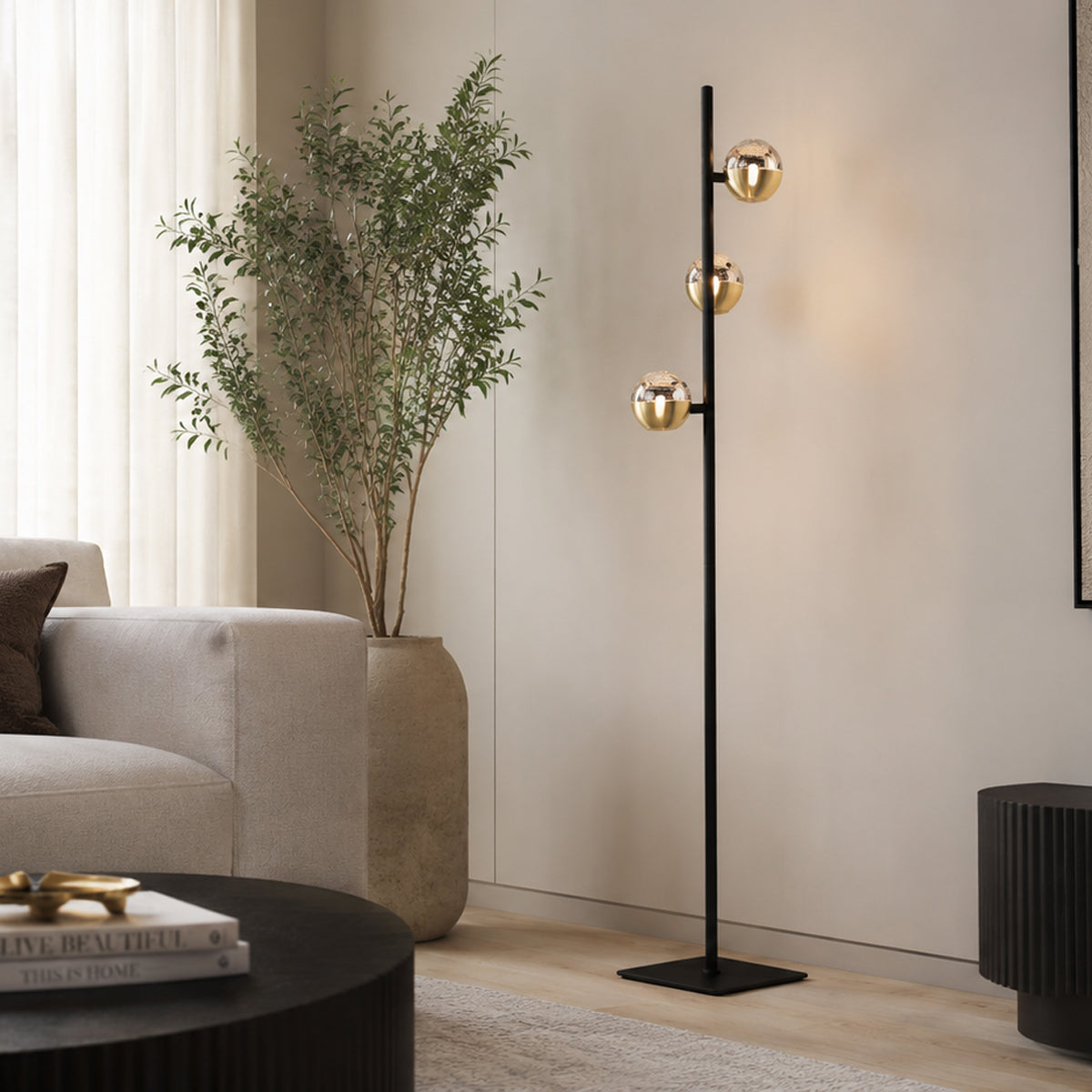 luxe-zwart-messing-vloerlamp-met-dim-to-warm-steinhauer-exclusive-belluno-variant-image2