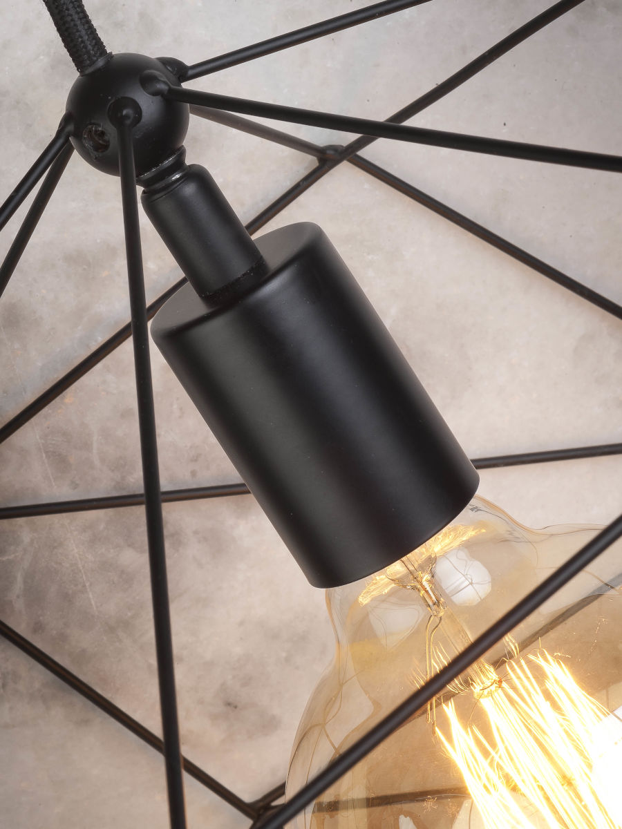 zwarte-hanglamp-lijnenspel-its-about-romi-copenhagen-variant-image3