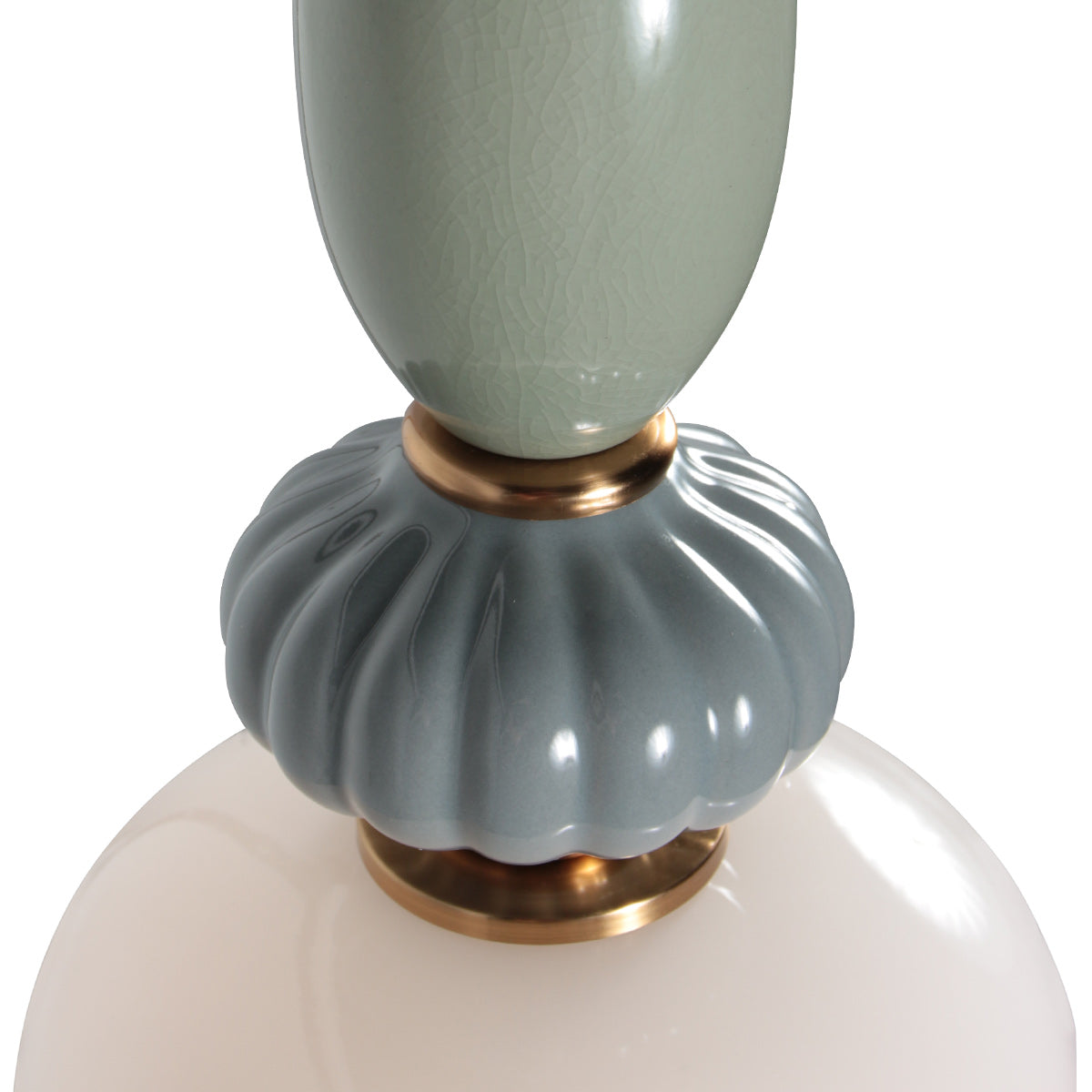 Lâmpada pendente esbelta de vidro branco e pedra Anne Light Vetrass – imagem 11