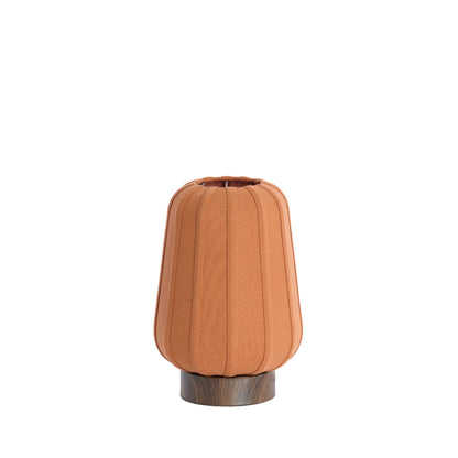 oranje-tafellamp-kous-achtig-textiel-light-living-bibury-main-image