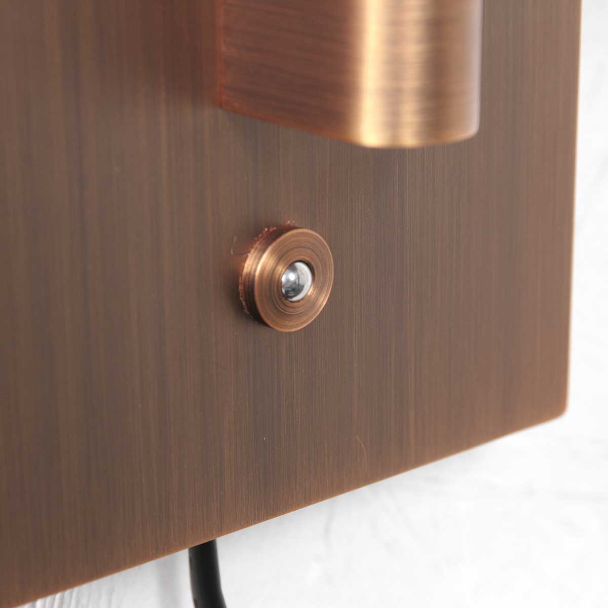 led-wandlamp-brons-steinhauer-retina-variant-image12