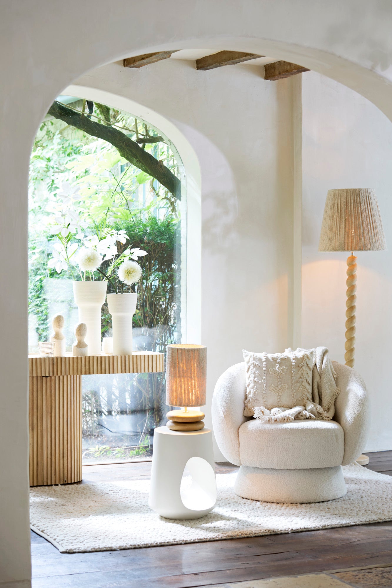 houten-lampenvoet-met-fitting-in-stijl-light-living-eboli-variant-image3