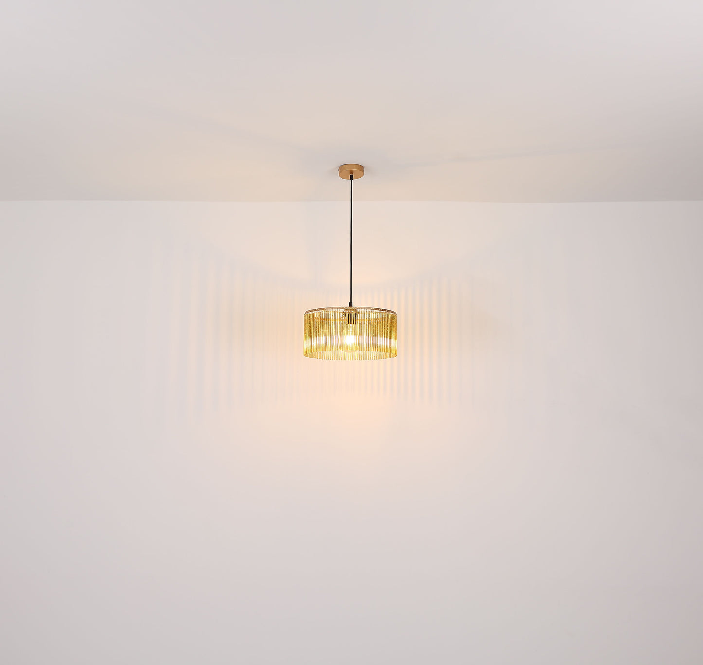 stijlvolle-pendant-lamp-met-amber-kappen-leeds-variant-image7