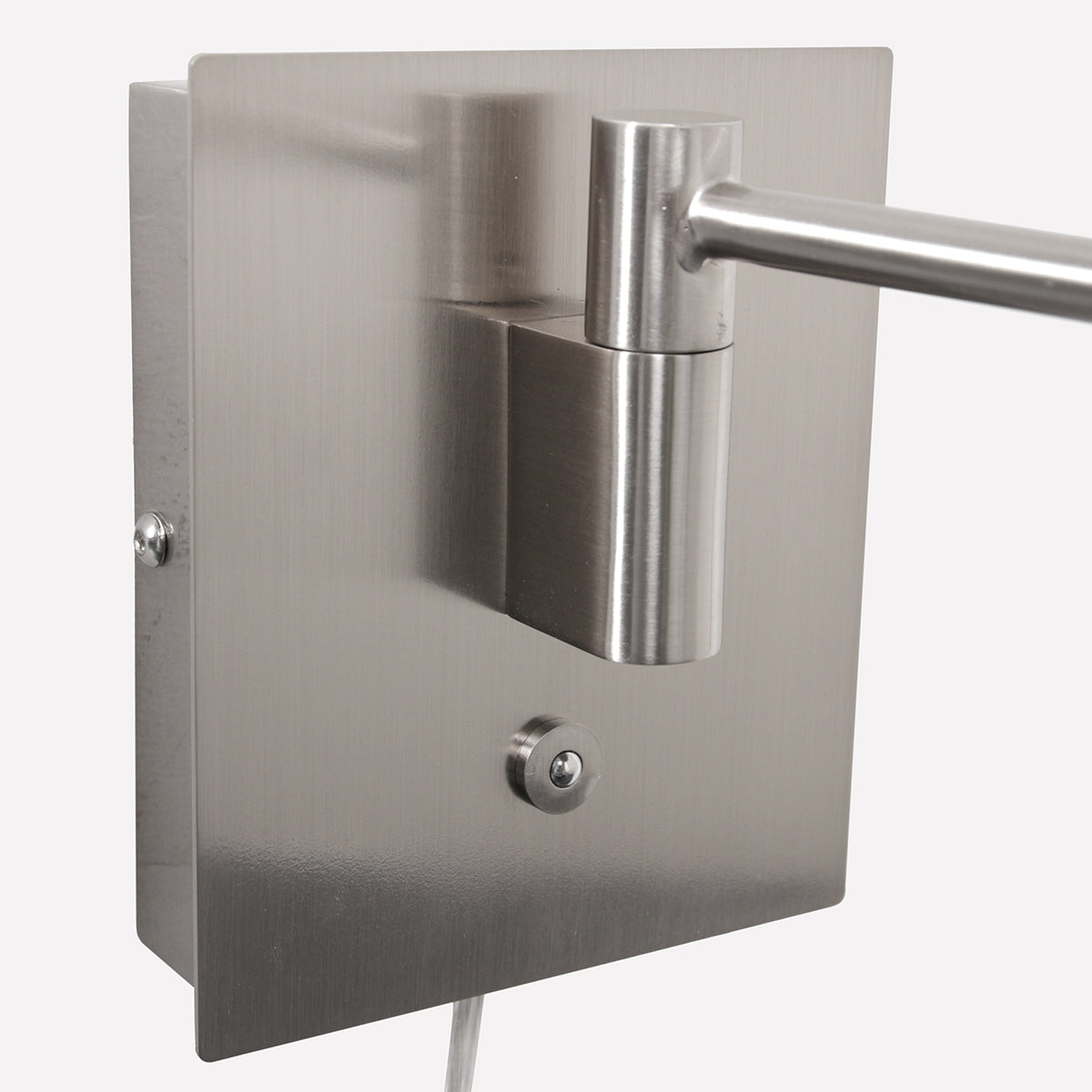 strakke-wandlamp-led-staal-steinhauer-retina-variant-image4