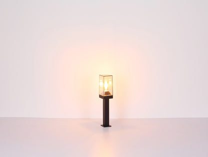 Zwarte aluminium staande buitenlamp met transparante kubuskap – maattekening