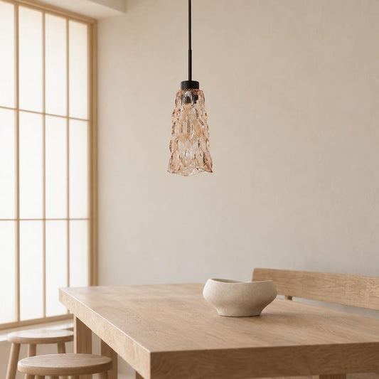 glazen-hanglamp-in-amberkleur-steinhauer-vidrio-ai-sfeer_image