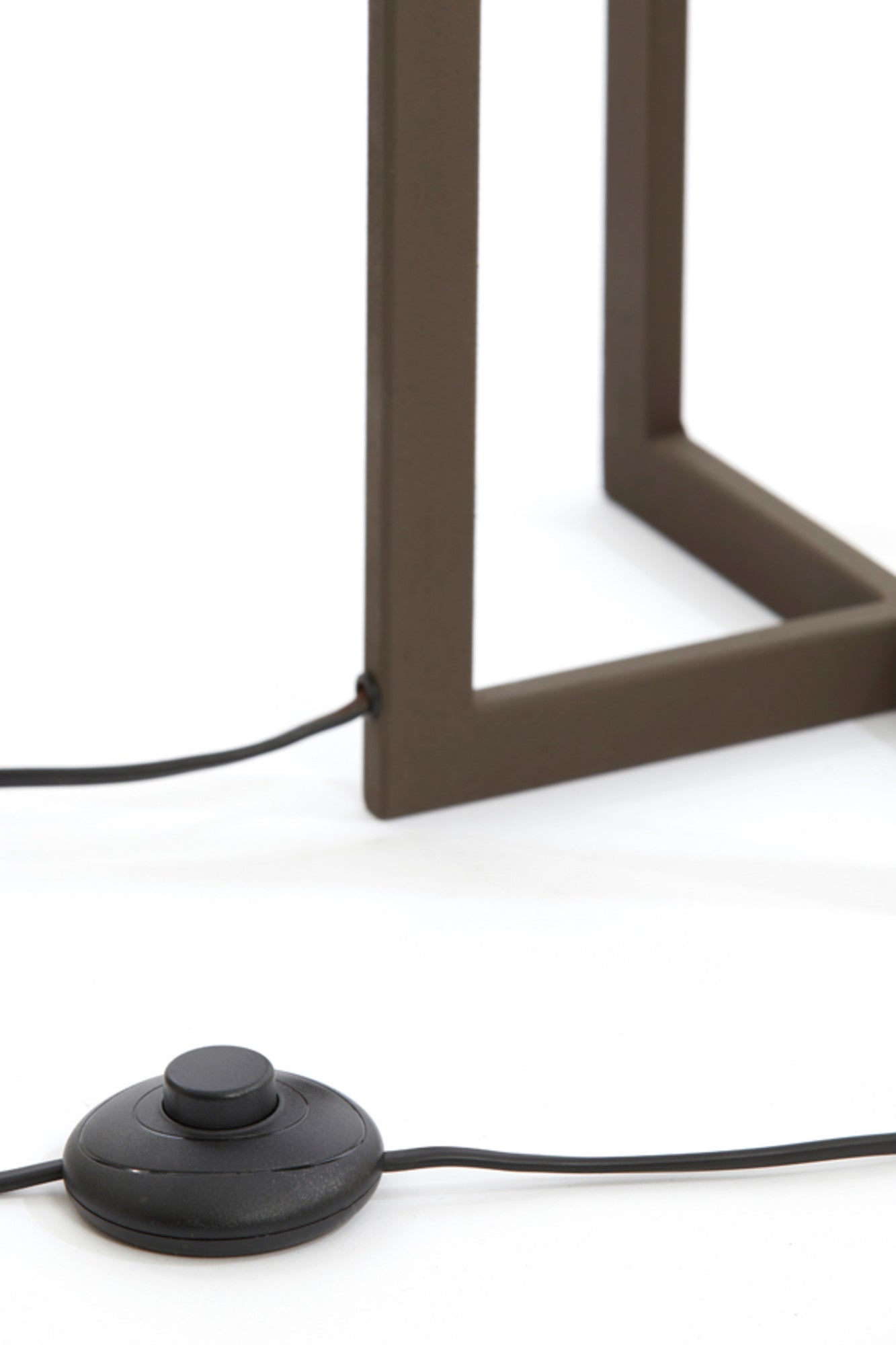 vierkante-lange-lampenvoet-zilver-light-living-mace-variant-image7