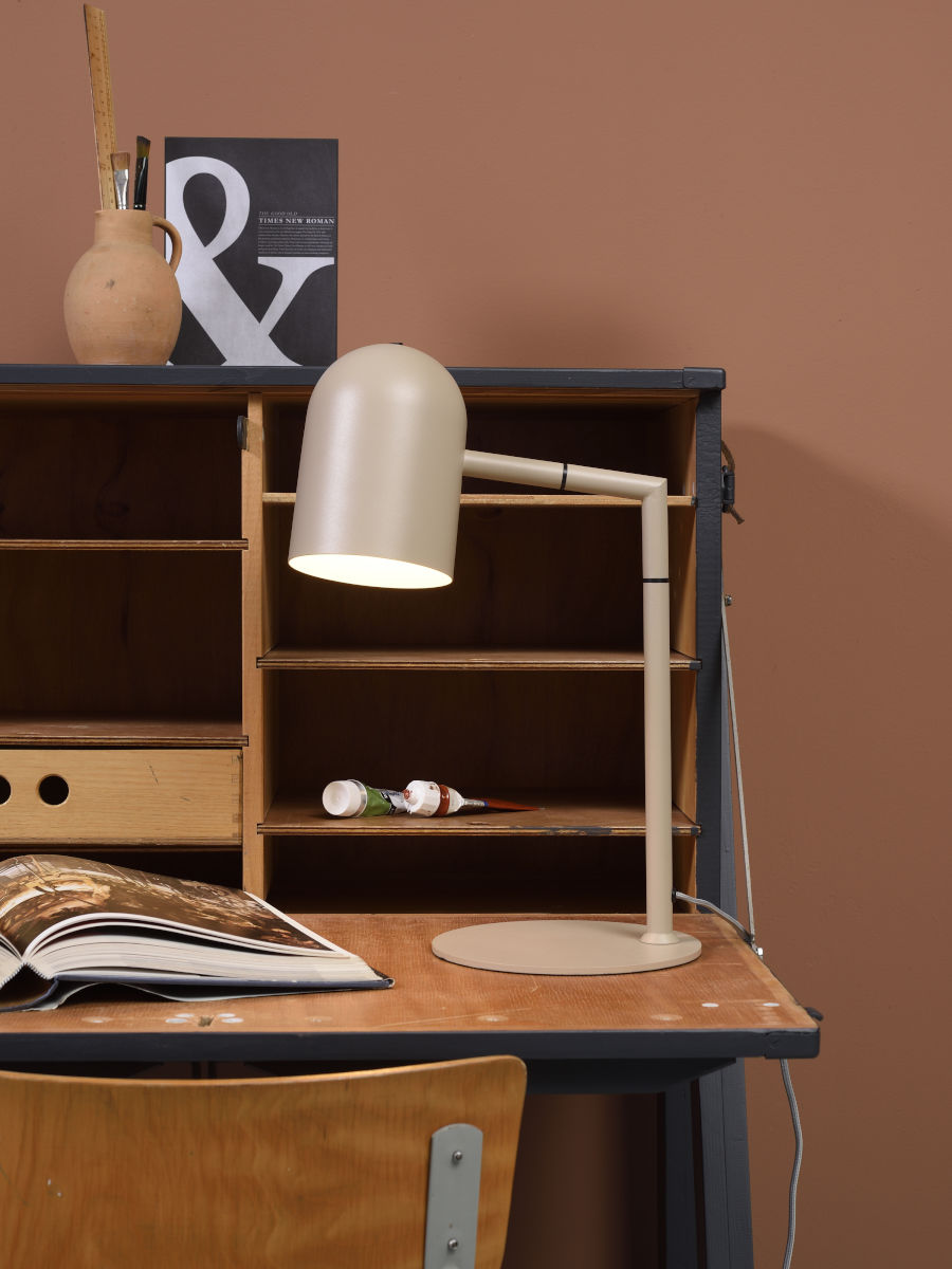 bekervormige-grijze-metalen-tafellamp-its-about-romi-marseille-variant-image4