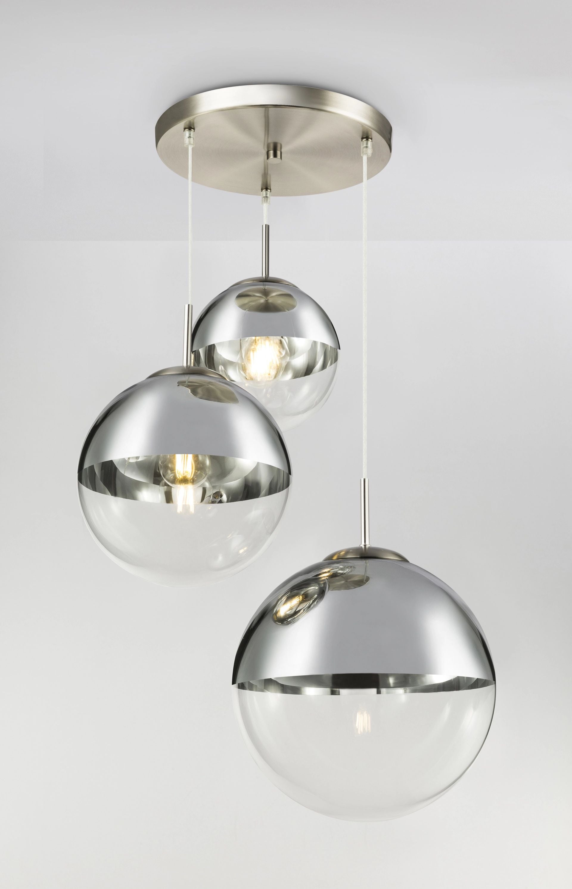 moderne-hanglamp-met-elegante-glazen-bollen-varus-variant-image4