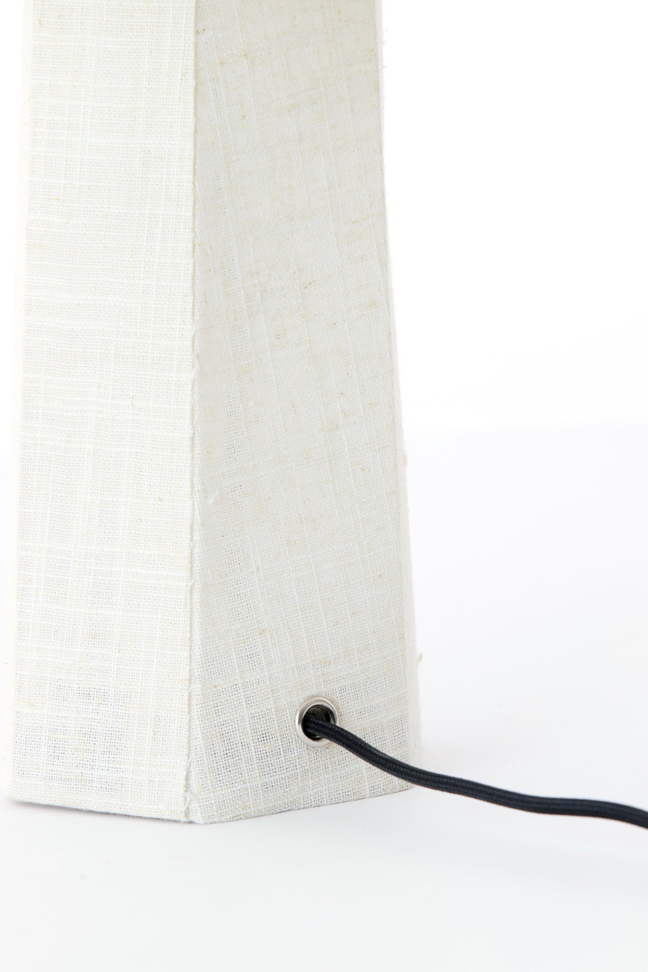 witte-moderne-design-tafellamp-light-living-musabo-variant-image5