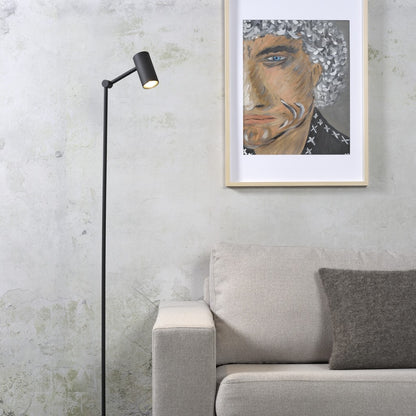 retro-zwart-metalen-vloerlamp-its-about-romi-montreux-ai-sfeer_image