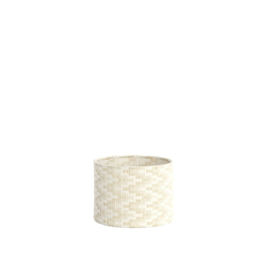 compacte-witte-lampenkap-met-moderne-vorm-light-living-jinx-main-image