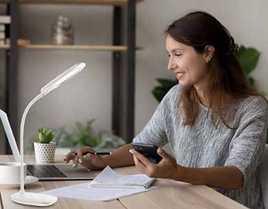 ovale-tafellamp-wit-chroom-kunststof-globo-minea-i-variant-image1