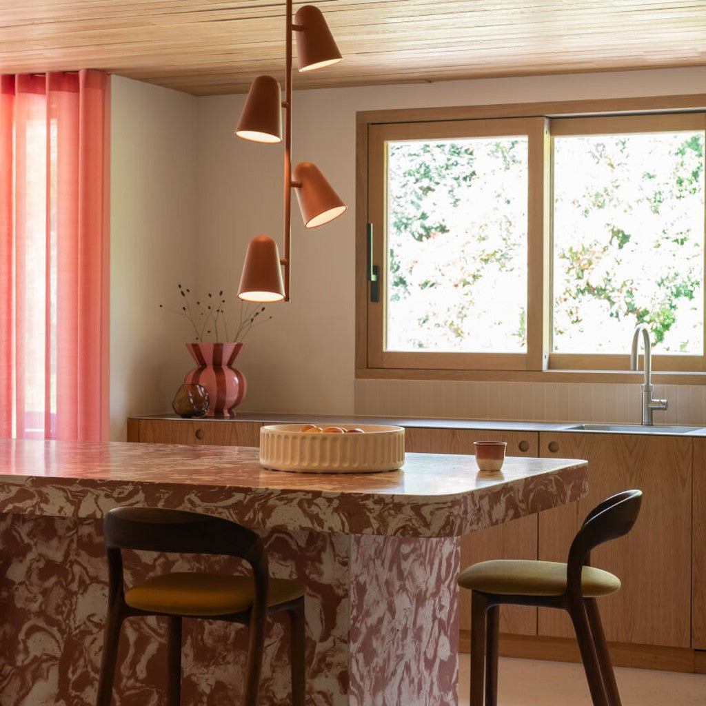 Lampadario a 3 luci in metallo terracotta caldo It's About RoMi Salamanca – foto d'ambiente