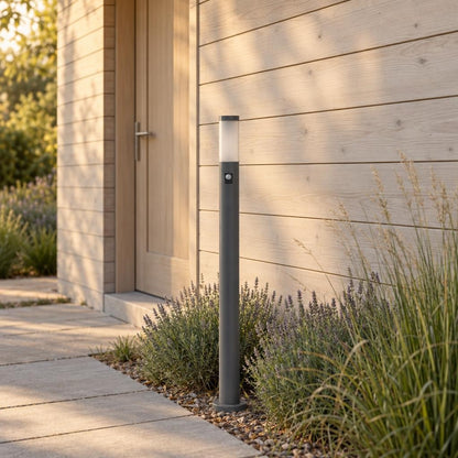 Candeeiro de exterior tubular Obolg Boston antracite – fotografia de ambiente