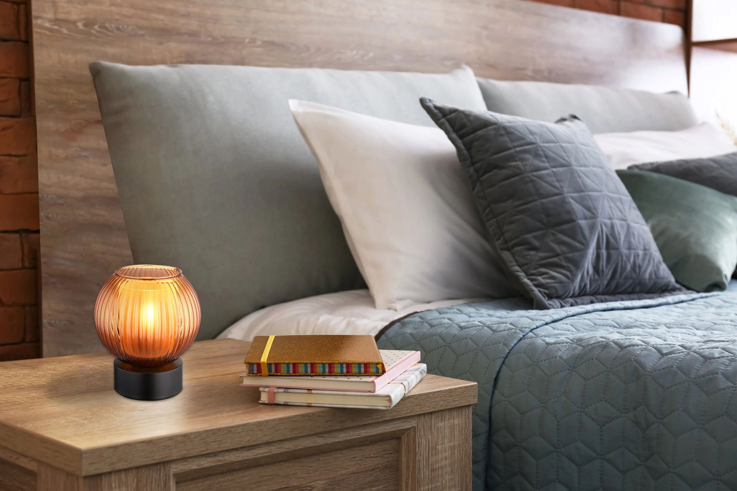 elegante-ronde-tafellamp-met-glazen-bol-zumba-variant-image3