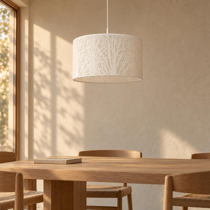 Biała klasyczna lampa wisząca Globo Pinni Ø38 cm – zdjęcie aranżacyjne